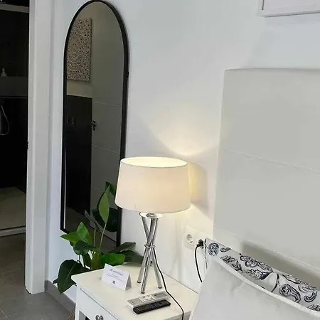 Xvii A Morales & Arnal Apartment